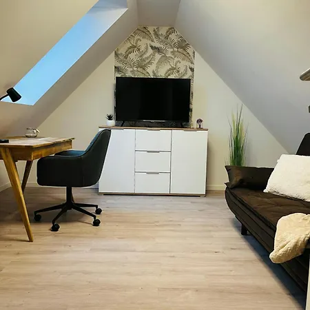 Komfort-doppelhaus, 3 Schlafzimmer, Apartment *