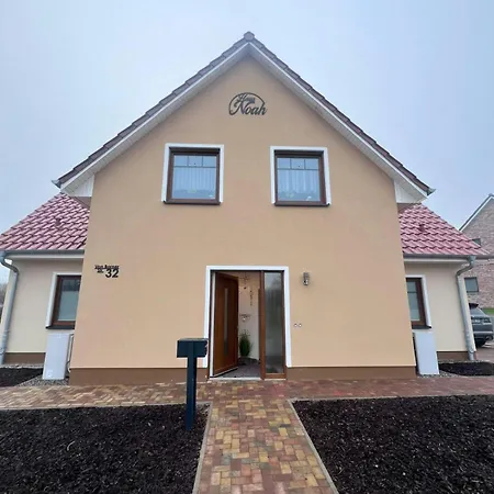 Komfort-doppelhaus, 3 Schlafzimmer, *